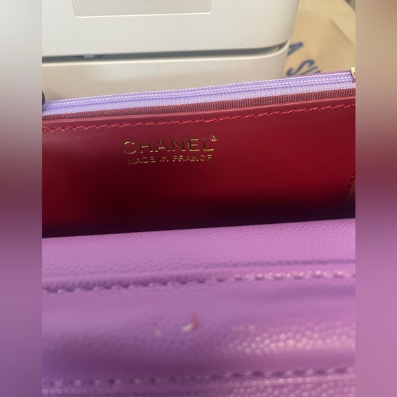 💜 💐 CHANEL purple Quilted Clutch Top wallet with Gold Chain crossbody purse - Picture 4 of 6